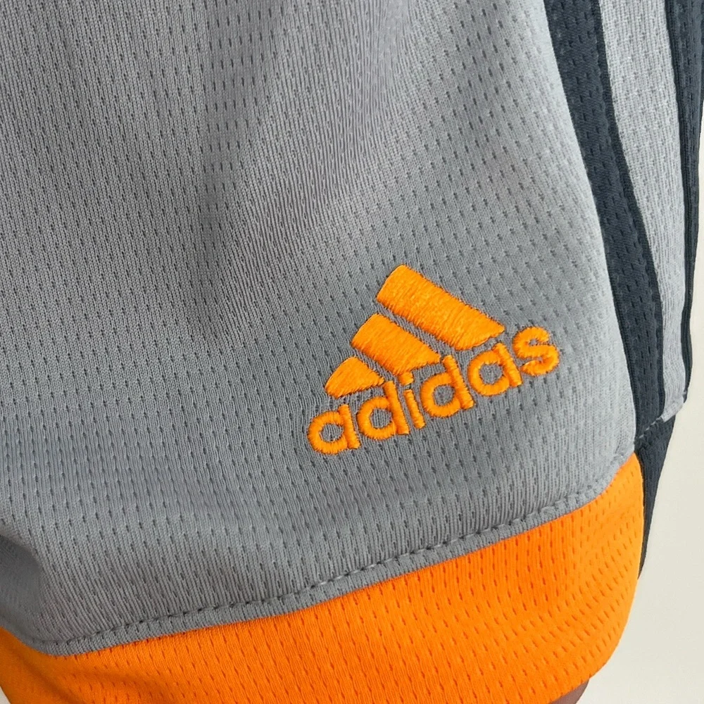 Adidas Kids Shorts Size 2T - Picture 3 of 5